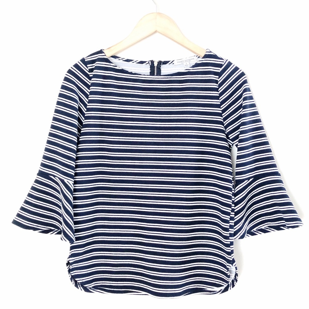💙3/$25 Green Envelope Navy Blouse Bell Sleeves- Small